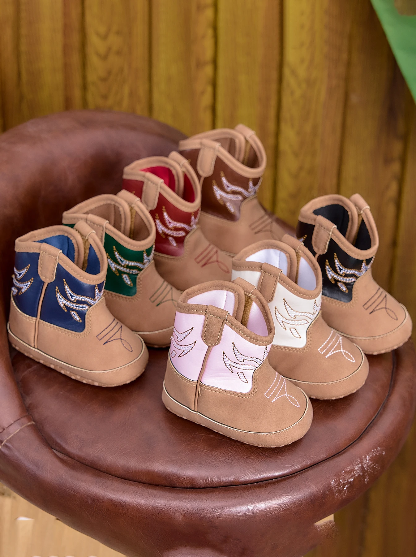 Vintage Color-Blocked Embroidered Baby Cowboy Boots 0-12 Months Soft-Soled Anti-Collision Pre-Walking Shoes Newborn High-Top Short Boots