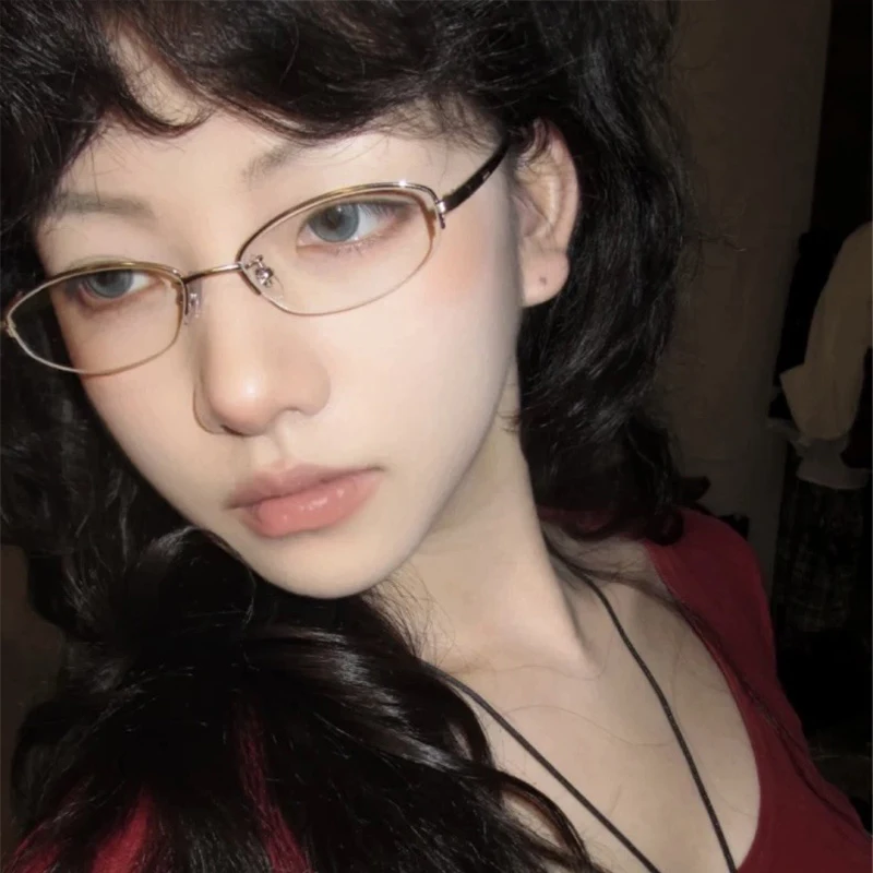 عدسات طبية بيضاوية نصف إطارات من التيتانيوم النقي للجنسين، حجب أزرق لأسلوب بسيط حديث قصر النظر #2