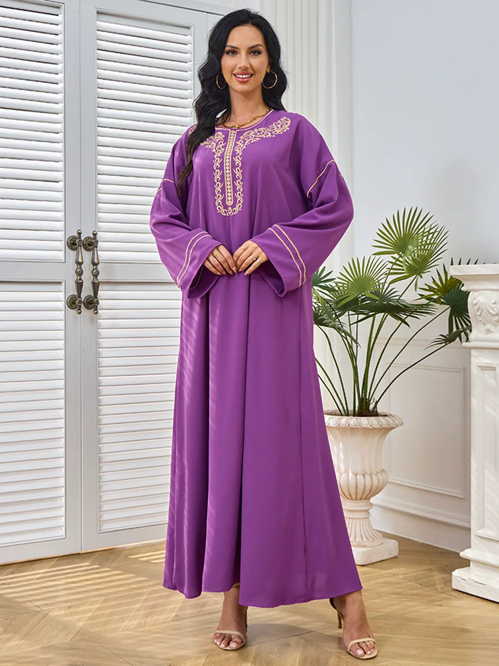 

Ближневосточное вечернее платье, мусульманская женская одежда, новая мода, однотонное платье-халат в Саудовской Аравии с вышивкой для женщин