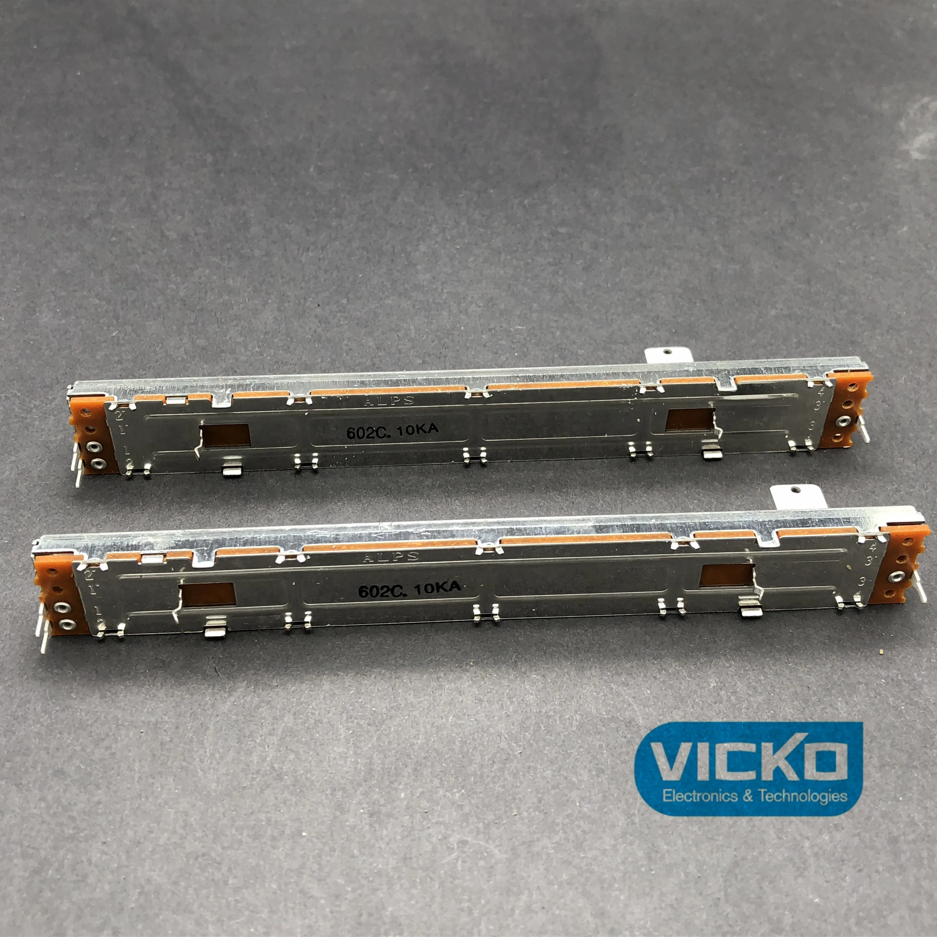 5pcs Japan 10KA A10K 10K Travel 100mm Single 602C 3 Feet Switch Straight Slide Potentiomettravel 100mm single 602C 3 feet switch