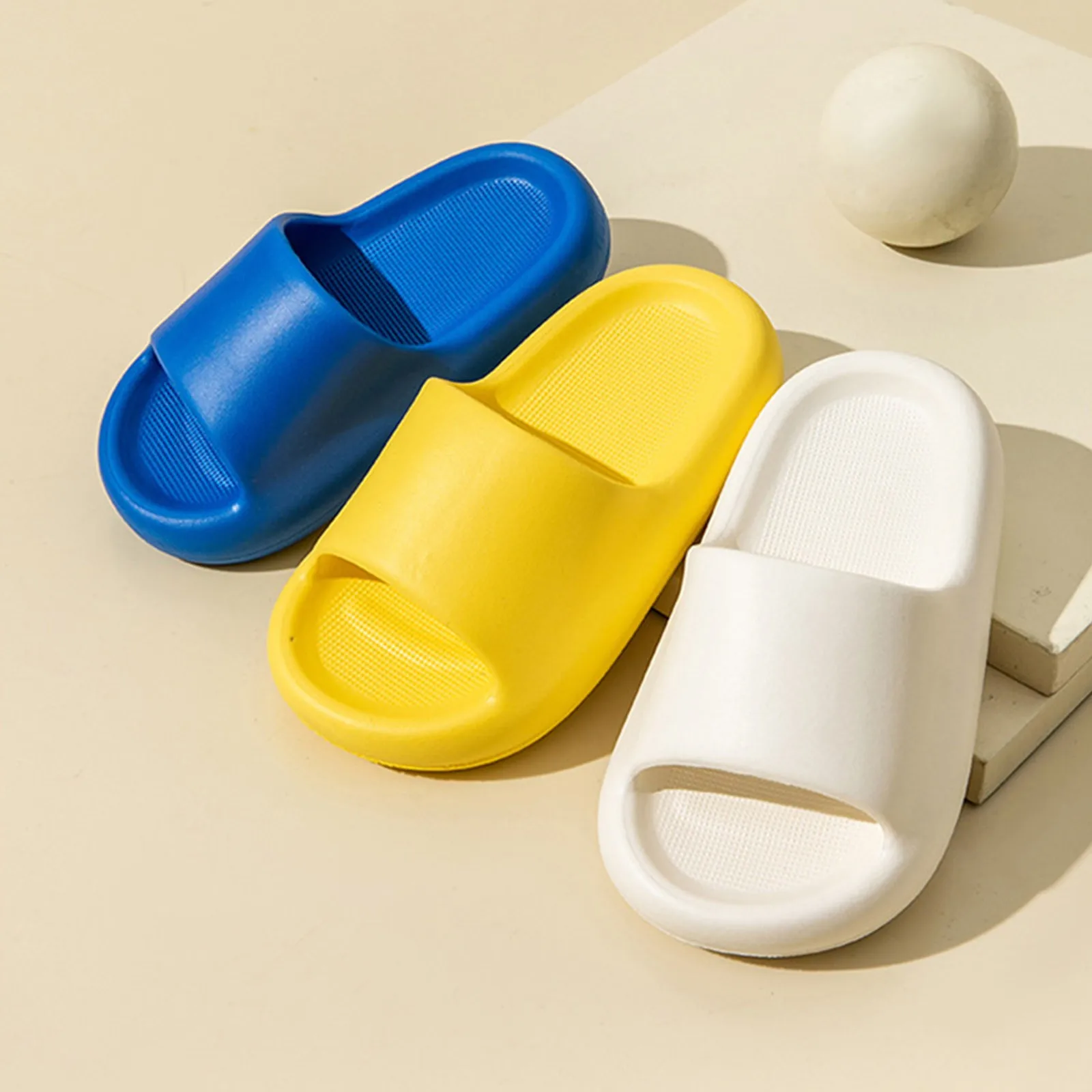 

Детские тапочки для ванной комнаты, базовые однотонные противоскользящие детские тапочки на мягкой подошве для детей 3-9 лет, милые домашние тапочки для мальчиков и девочек