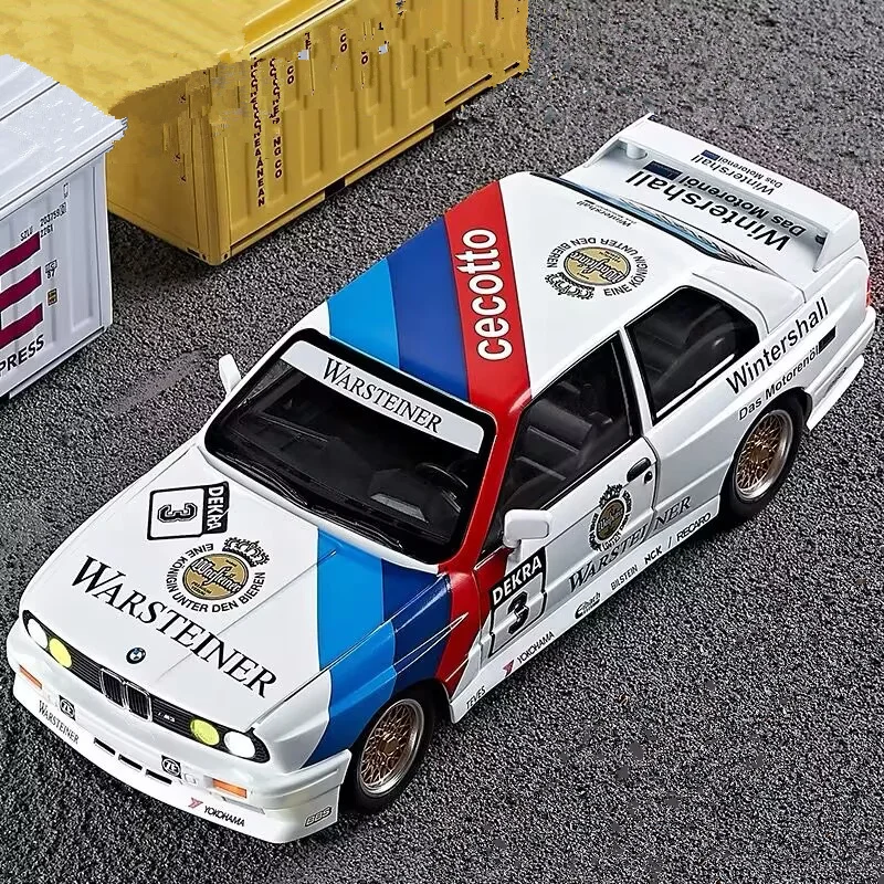 

1:24 BMW M3 Sport EVO Модель спортивного автомобиля из сплава Литье под давлением Металлический трек Гоночный автомобиль Модель автомобиля Звук Свет Моделирование Детская игрушка в подарок