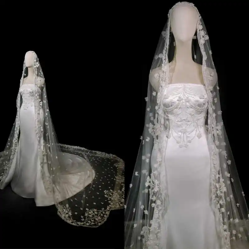 

Elegant Wedding Veil 3M Long Cathedral One Layer Sewing Flowers Appliques Bridal Veils With Comb Customized velo de novia