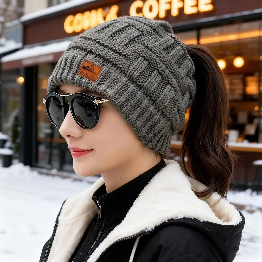 أزياء الكروشيه ذيل حصان قبعات الشتاء محبوك الدافئة محبوك قبعة رشاقته سدادات حماية الأذن قبعة صغيرة السيدات' #4