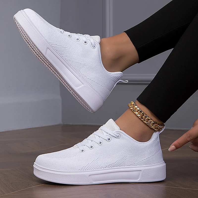 ¿Por qué las ten8s son la elección ideal para mujeres que buscan comodidad y estilo en zapatillas planas?