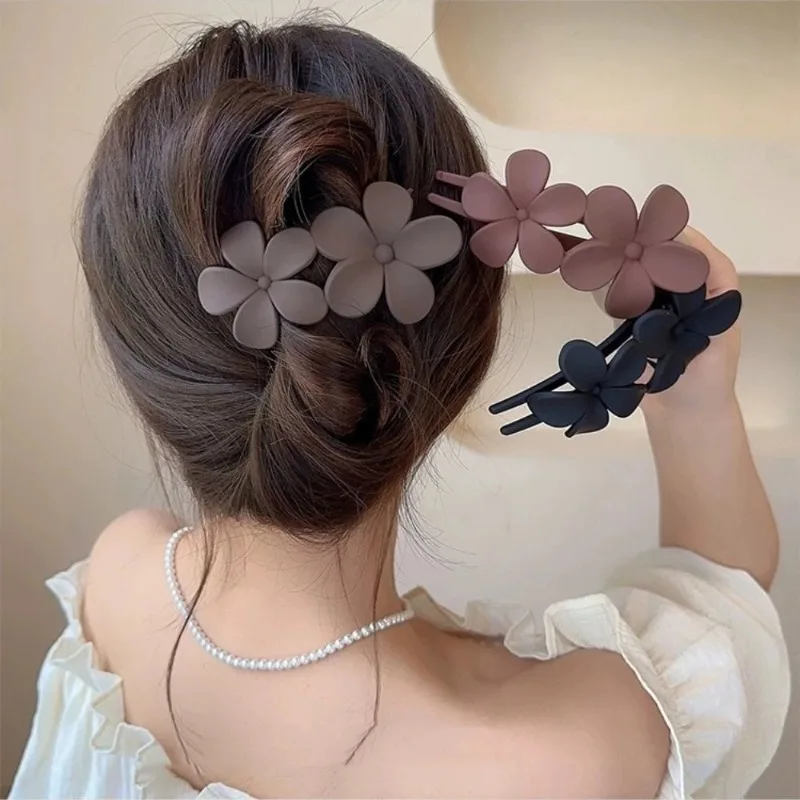 

Frosted Flower Hairclip Claws Matte Hairclaw Clips For Women Girls Thin Thick Curly Hair Girls Kids Hairs Accessories Barrettes