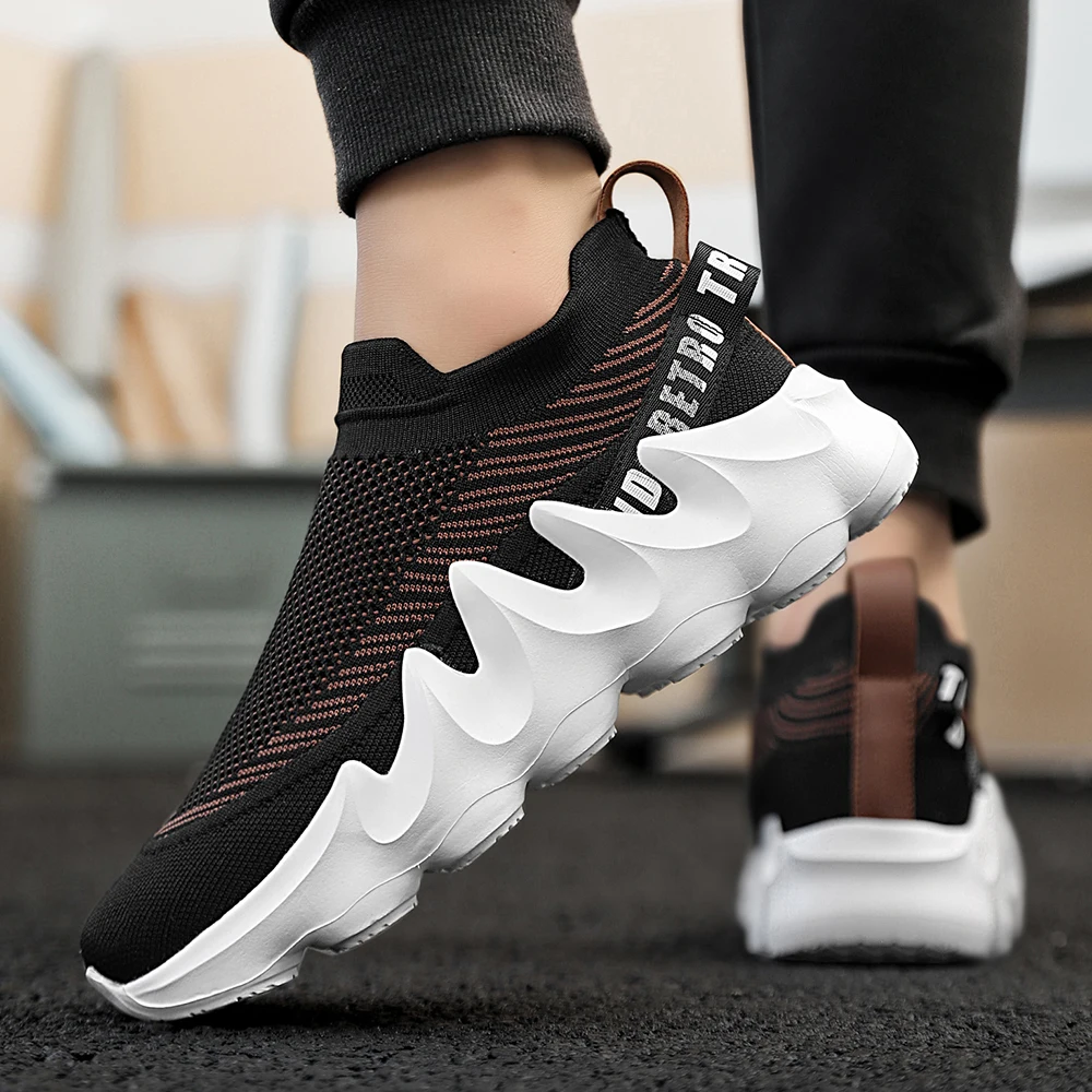 Herren Outdoor-Wander- und Laufschuhe in großen Größen, bequeme, vielseitige, modische Sportschuhe für Paare zum Training. – Detail 7