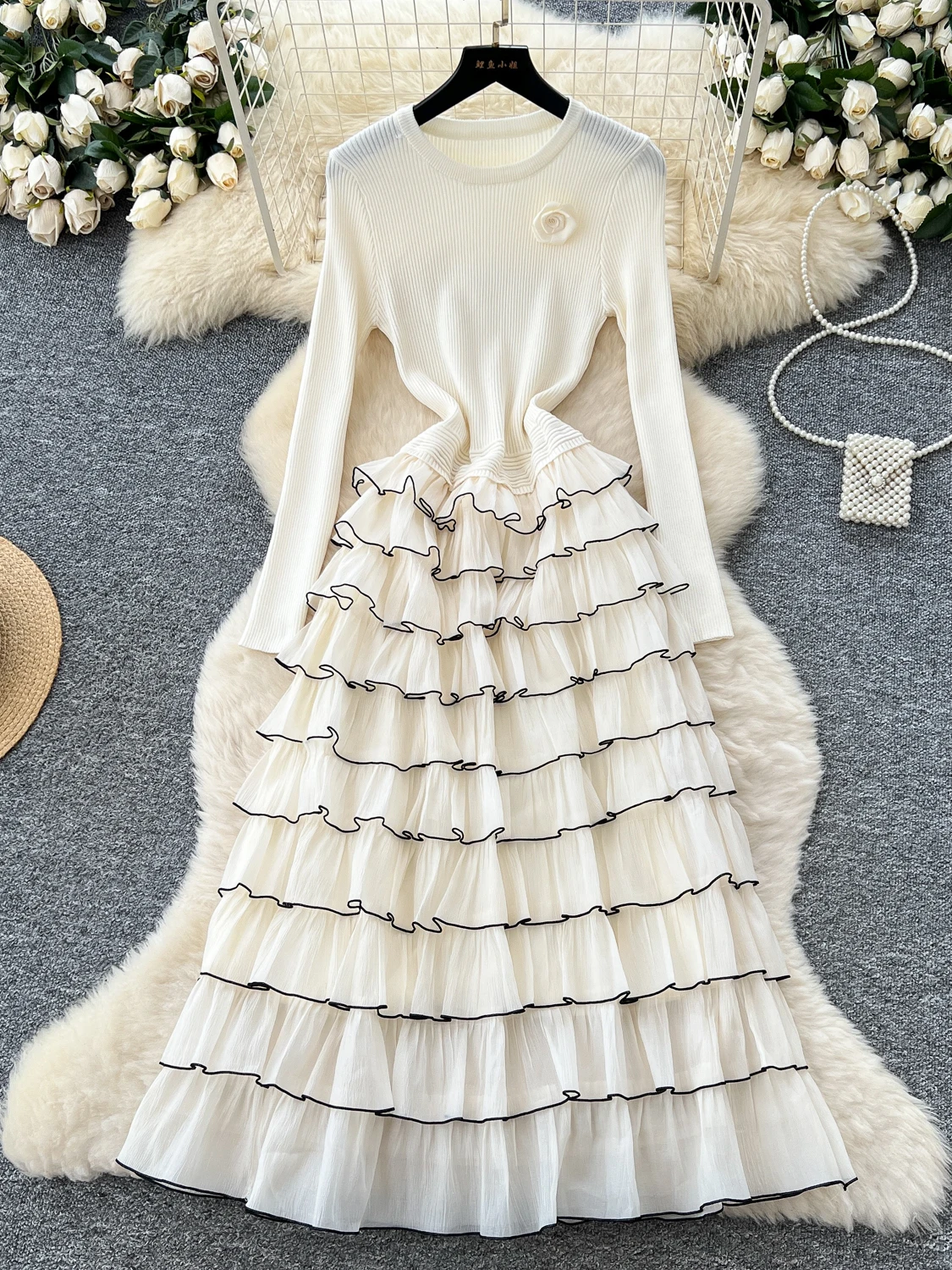 Vestido E de Malha com Manga Longa e Decote Redondo, Estampa Floral, Vestido de Camadas Estilo Bolo, Adequado para o D...