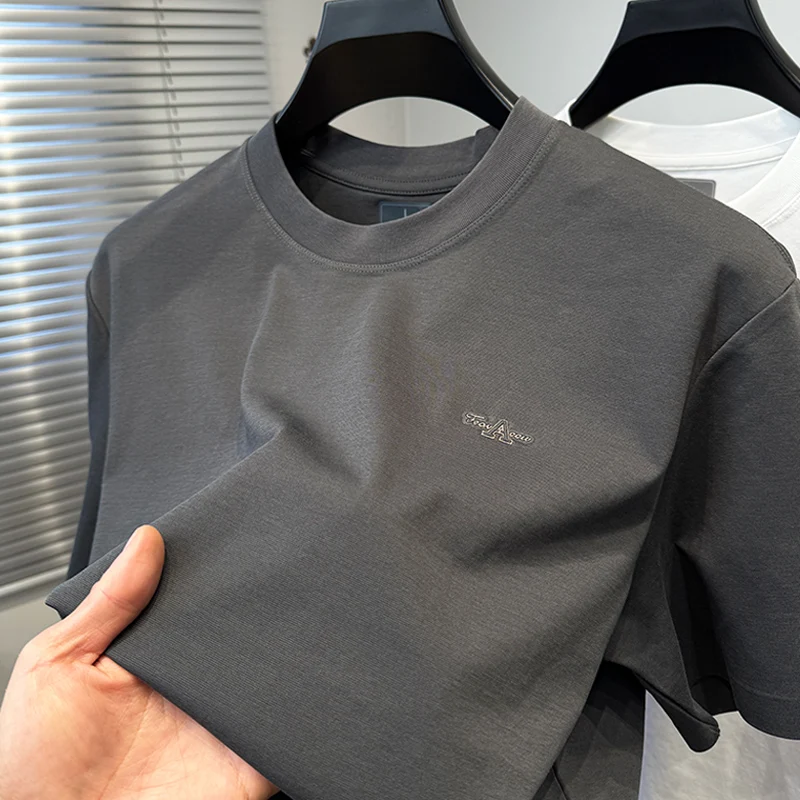 

Men's new round neck T-shirt high-end fashionable business commuting cotton short sleeve versatile top exquisite embossed design