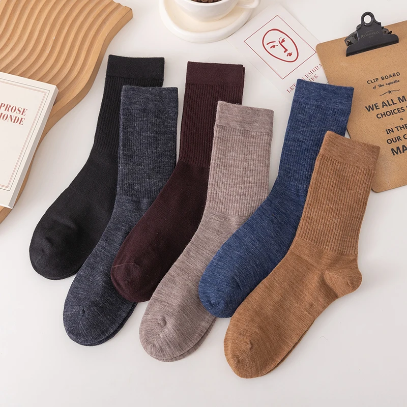 

4 Pairs of Solid Color Men's Socks 100% Wool Thickened Mid-Calf Socks Autumn Winter Comfortable Skin-Friendly Knitted Wool Socks