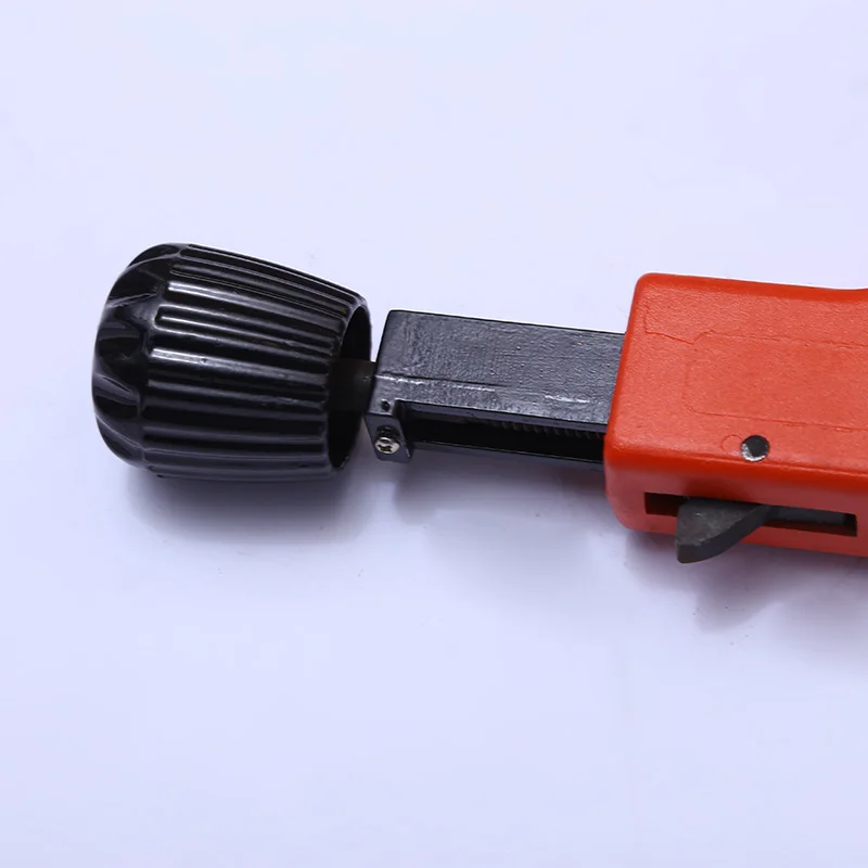 Best Selling Cutter Hand Tools Rotary PE Pipe Cutting Machine