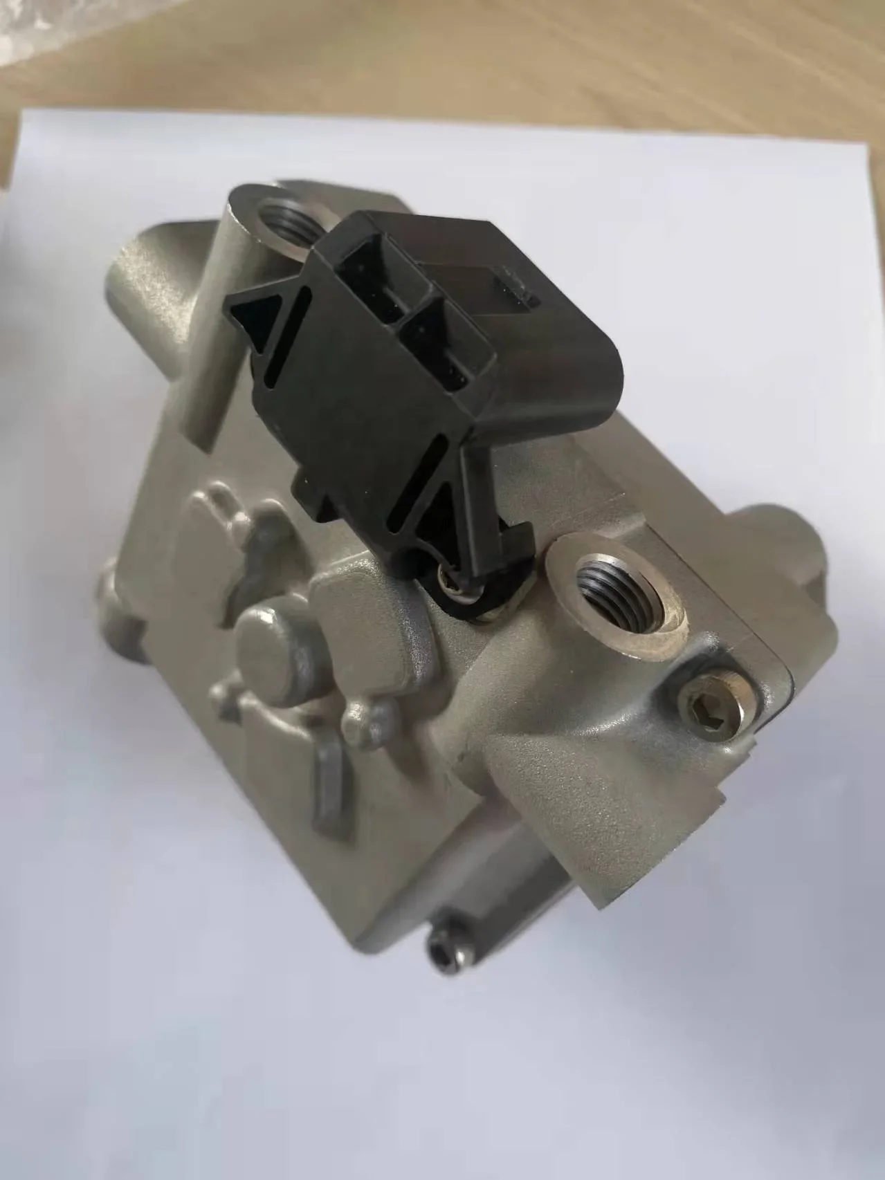 

100% brand new high-quality turbocharger, actuator he200 erp numb 1011500301 1011500300 1011500200 3792549 3778367