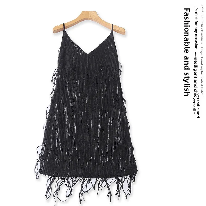 

Shiny Sequin Fringe Halter Dress Slimming V-Neck Short Party Dress for Women Summer 2026 No Sleeve Slim Fit European Style