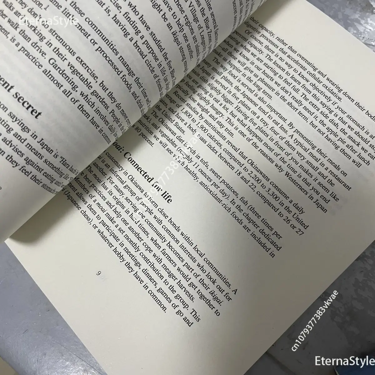 Ikigai-libro sobre la felicidad y la esperanza, The Japanese Secret Philosophy for A Happy Healthy de Hector Garcia, Rebuilding Happiness + un libro