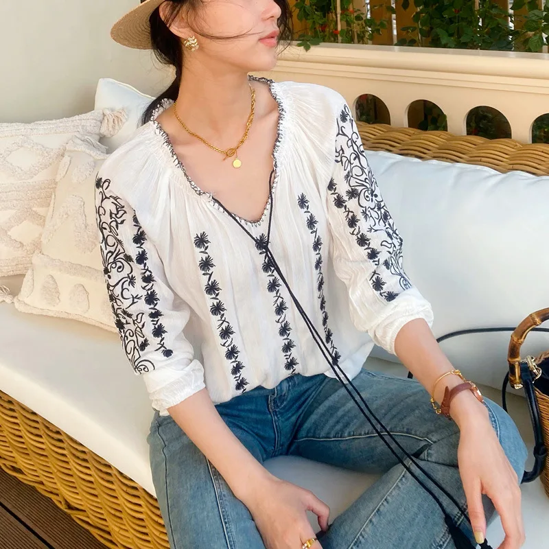 GypsyLady Boho Embroidery Chic Blouse Shirt White Stylish Vintage Rayon Tassels Sexy Ladies Blouse Holiday Women Casual Tops New