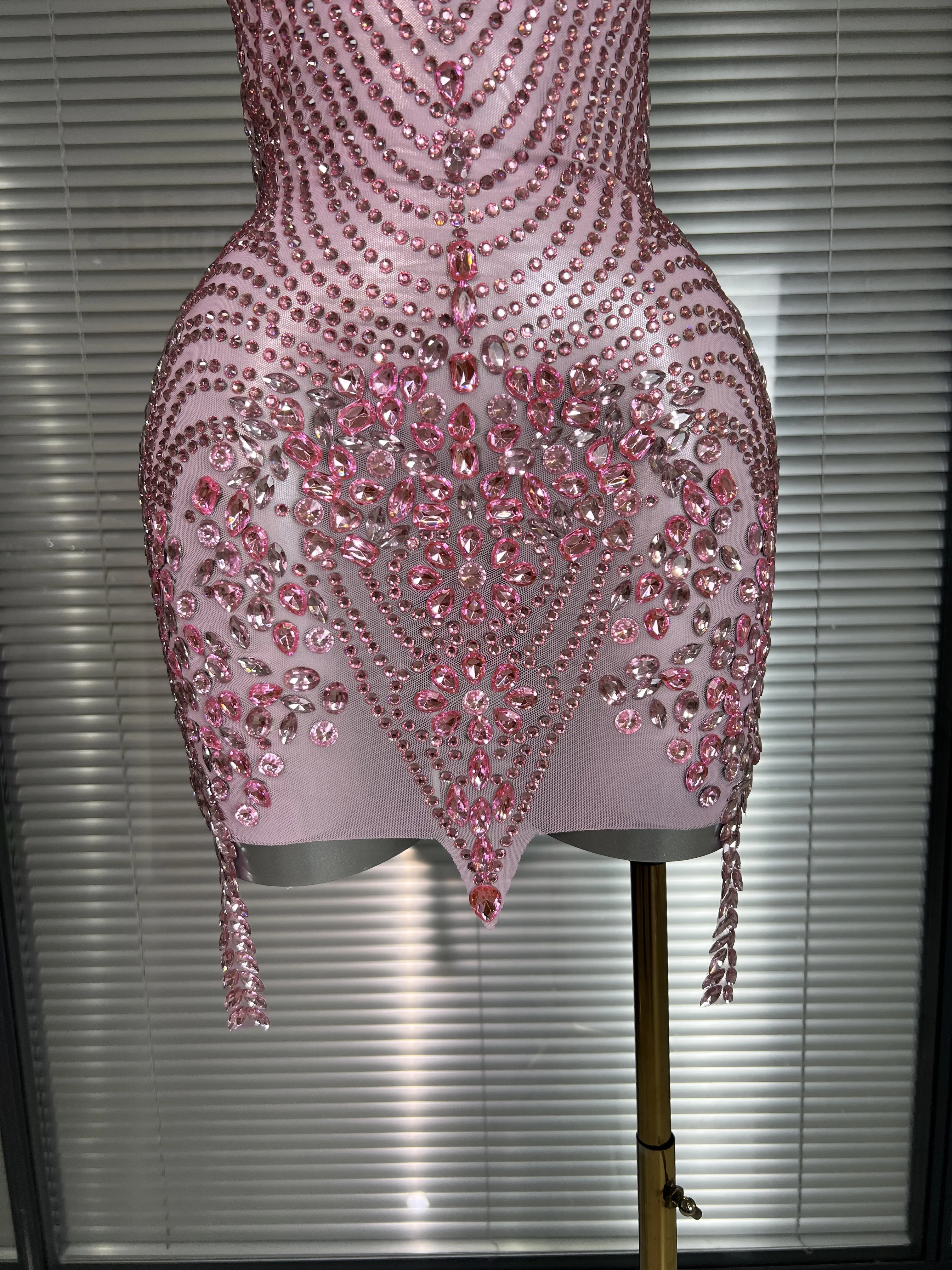 Celebrity New Women Sexy Pink Mesh Halter Stage Performance Costume Dancer Singer Night Club Mini Party Dress