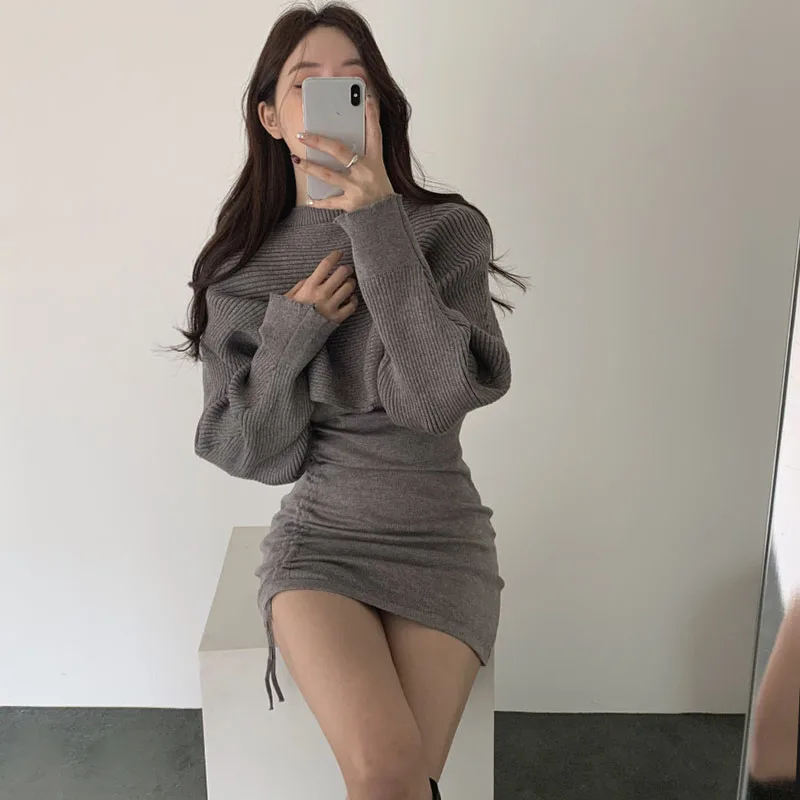 Mini abito aderente lavorato a maglia sexy da donna moda coreana scava fuori abiti corti con coulisse set abito maglione autunno inverno da donna