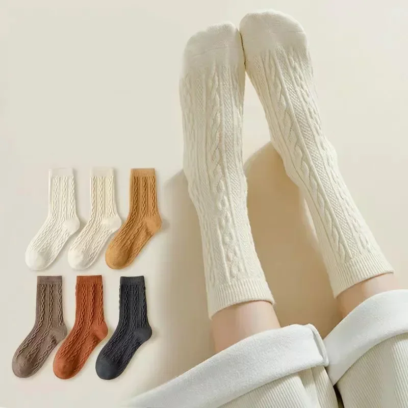 Medias de otoño pequeñas giros y masa de Blanco sólido para mujer invierno Lolita estudiantes número frito de calcetines