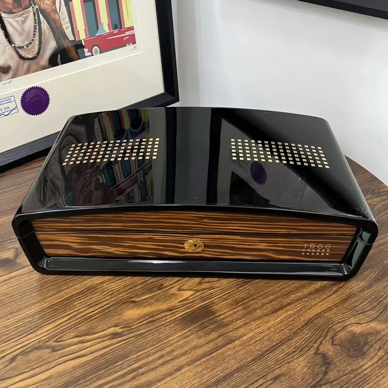 Cuban Cigars Majestuosos 1966 Humidor Large Capacity Wooden Dehumidifier Box Fingerprint Lacquer Technics Elegant Wooden
