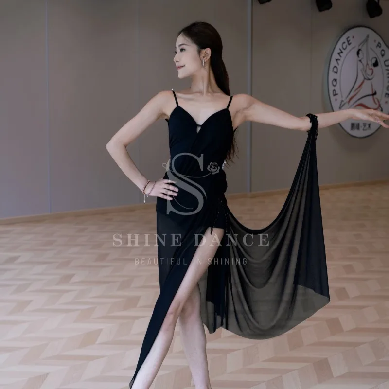 Abito da ballo latino standard personalizzato, completo da pratica, gonna da competizione, reggicalze, set da ragazza in filato galleggiante in rete di perle