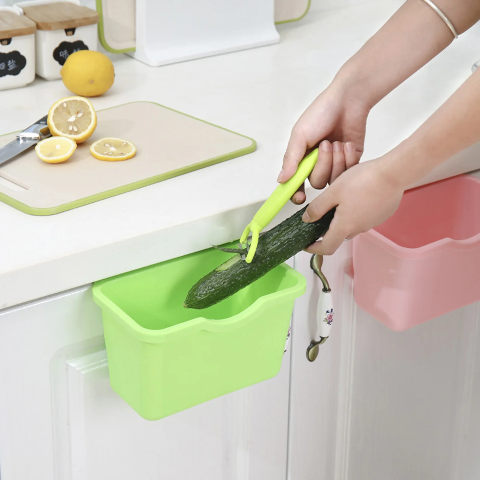 Hanging Garbage Waste Bin Hanging Trash Can Space Saving Large Capacity Uncovered Garbage Waste Bin for Home Kitchen Bathroom