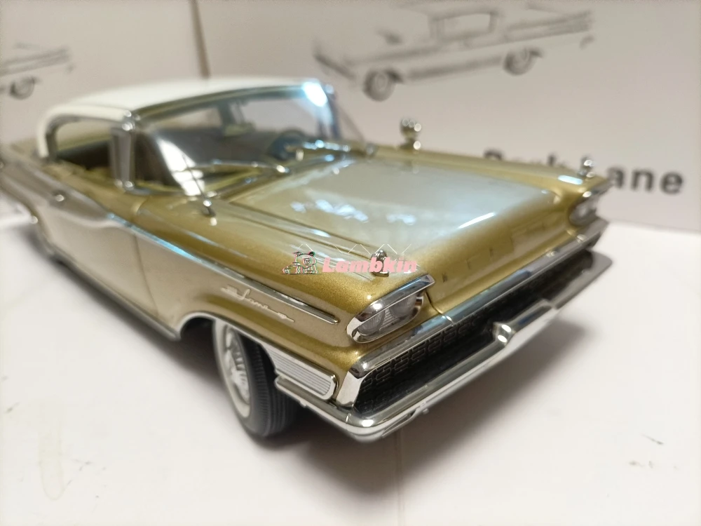 SunStar-Full Open Classic Car Model, Mercury Alloy, 1:18, ParkLane Platinum Edition