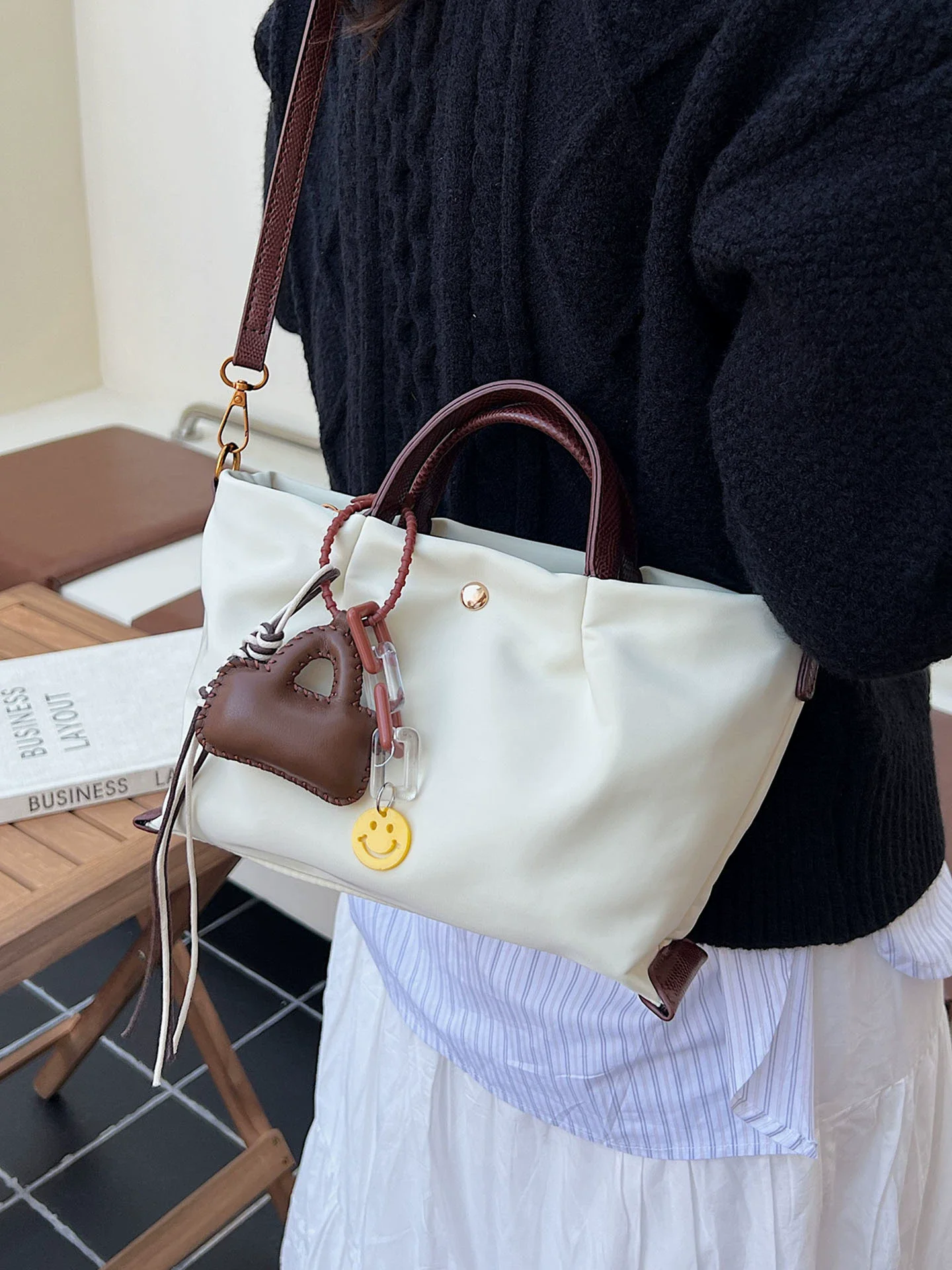 Luxusmarke Designer Damenhandtaschen Drachenstil Schulter Umhängetaschen Große Pendeltaschen Reisen Einkaufen Eimer