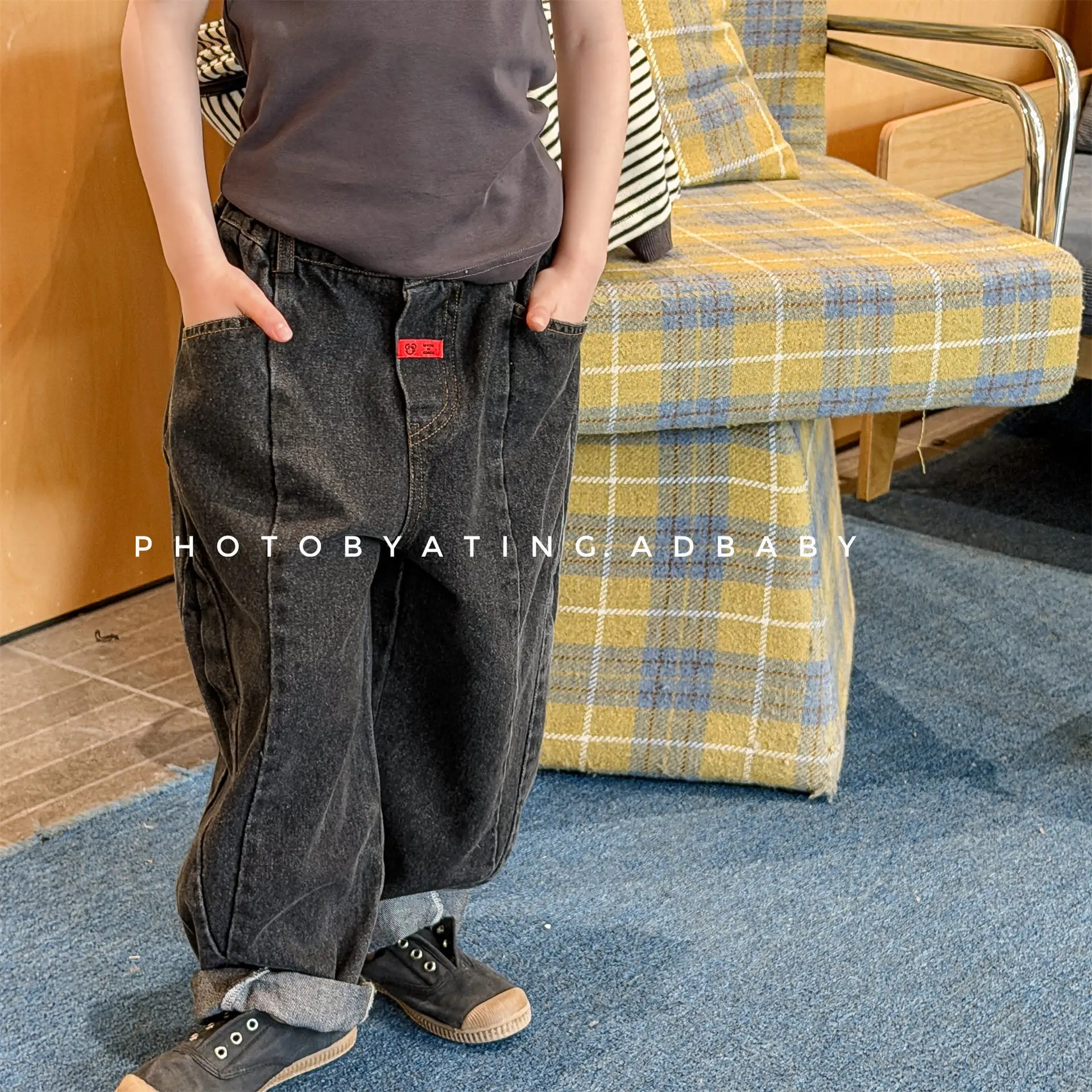 Kids' Fashion Denim Jeans Boys Girls Pants Children's Korean Style Stretchy Skinny Jeans Casual Loose Fit Elastic Waist Trousers