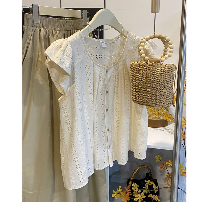 

Summer Women's Elegant Lace Blouse French Style Jacquard Detail Flutter Sleeve Shirt