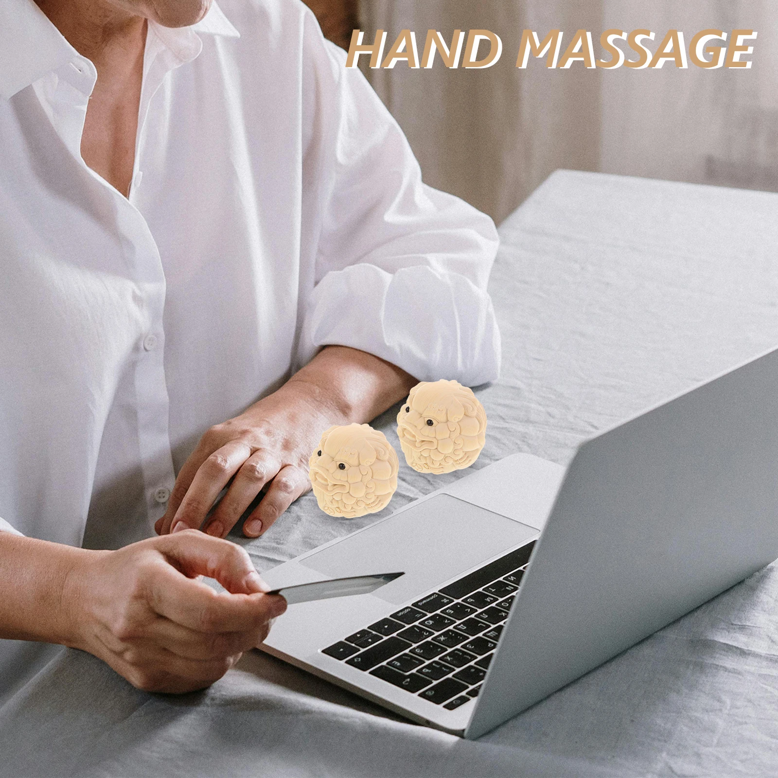 

2Pcs Huangyang Wood Hand Massage Balls Portable Smooth Hand Relaxing Balls Finger Exercise Palm Massagers Massage Ball