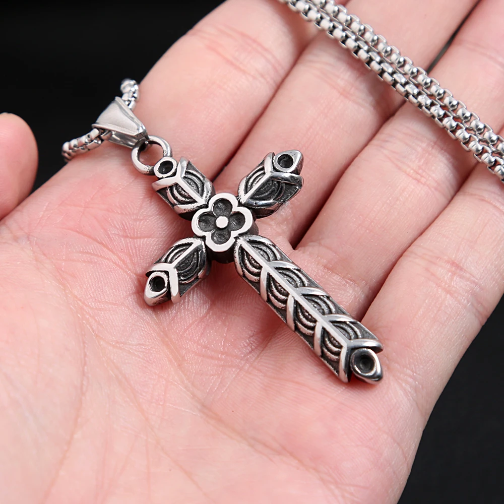 Unique Viking Flower Cross Pendant Necklace For Men Women Stainless Steel Fashion Carving Necklaces Punk Biker Amulet Jewelry