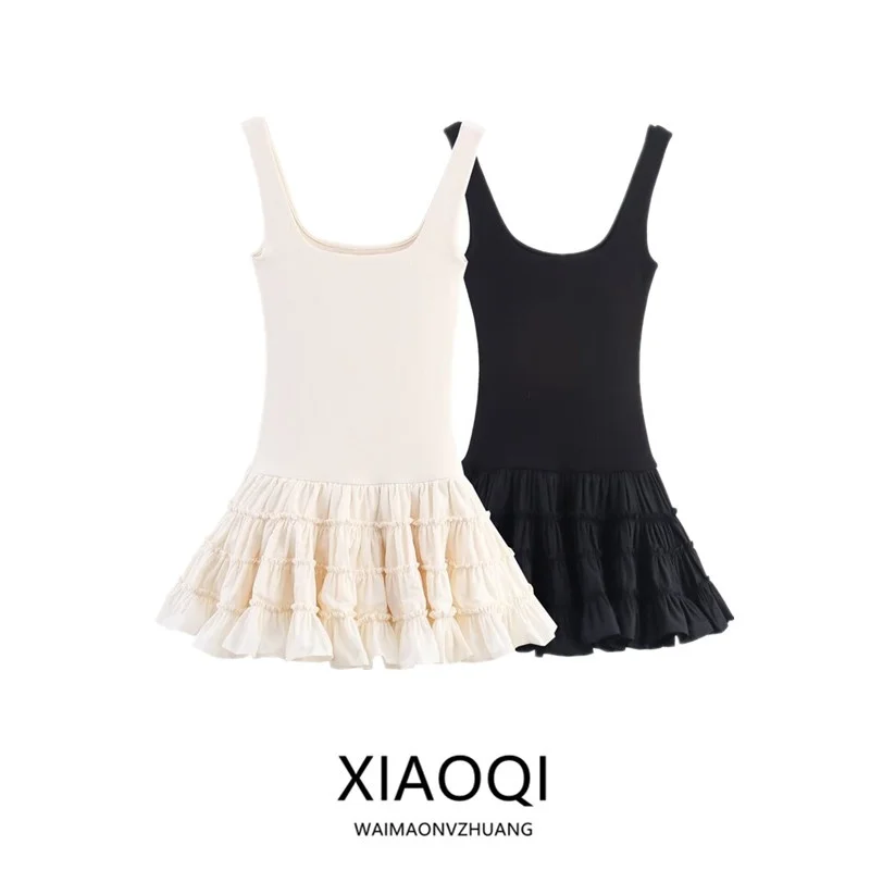 Vestido F de Outono Nova Coleção Versátil com Detalhes em Camadas e Decote Quad Sem Alças em Material de Aodão e...