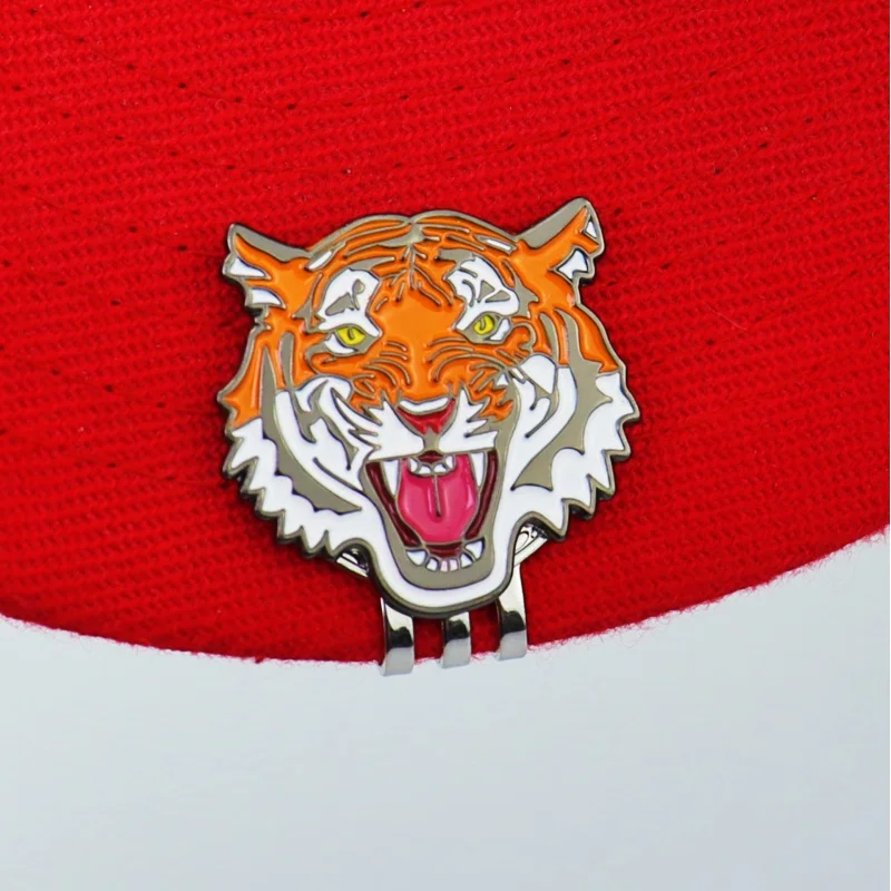 New Golf Supplies Accessories Ball Marker Hat Clip Creative Tiger Mark Alfiler Pendant Retro Metal Pin El Chapo Caps Pins Enamel