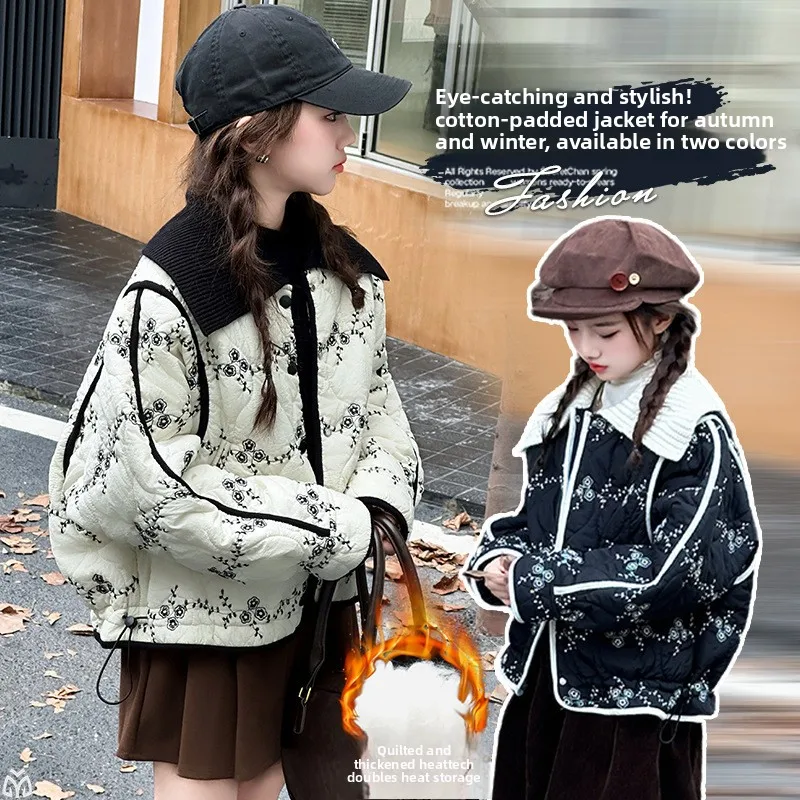 

Теплая короткая хлопковая одежда с французским принтом для девочек, маленькая утолщенная теплая короткая хлопковая одежда с запахом ветра, детская зимняя новинка 2025 года, свободная универсальная куртка