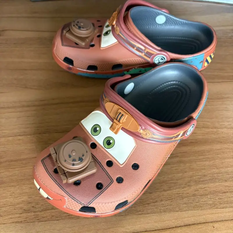 

Сандалии Disney Cars Mater, тапочки Mcqueens в стиле аниме, дышащие тапочки из ЭВА, летние сандалии, повседневная уличная детская обувь, нескользящая подарок