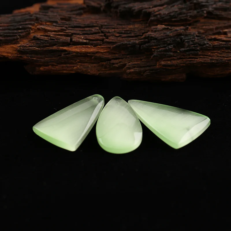 Lght Geen Onyx  Cherry Agate  tatement Earrings Handmade Natural Jewelry  Ear Ornaments 34x12x4mm 3.9g