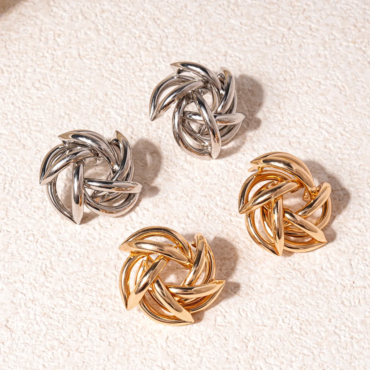 Hollow star vortex flower earrings light luxury high-end stud earrings cold wind earrings