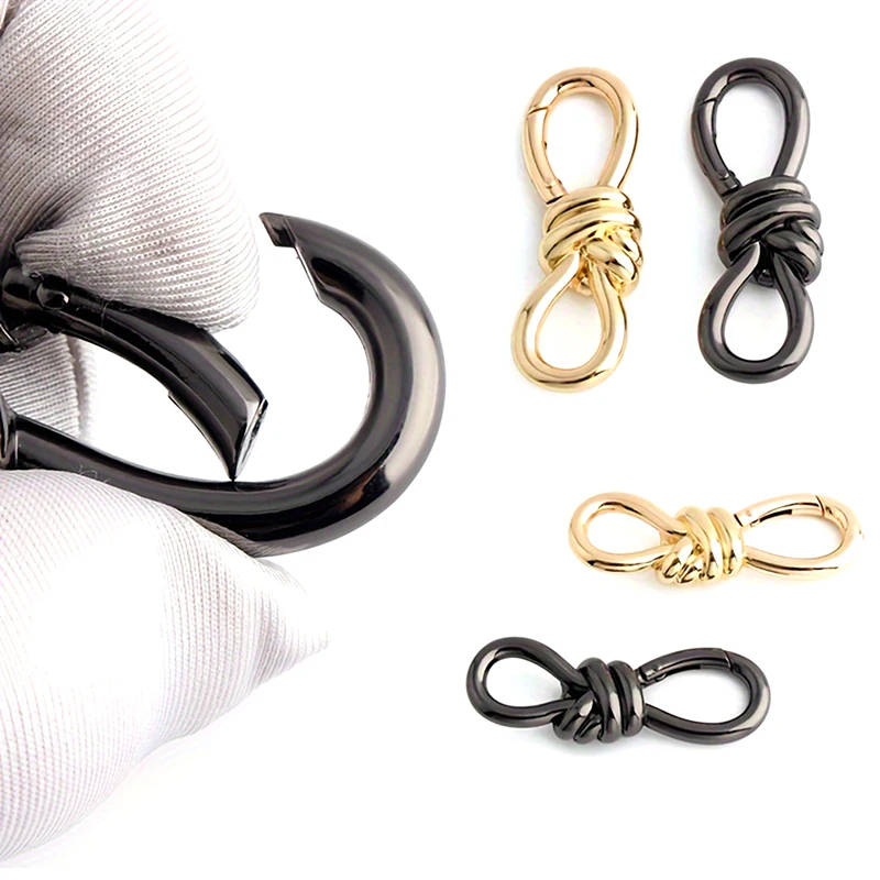 女性のトートバッグメタルツイストノットスプリングリングロブスターバックルショルダーバッグ靴服ノット装飾キーホルダー