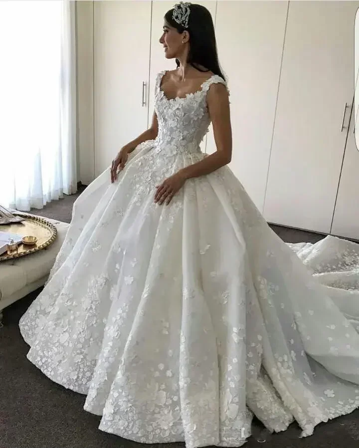 Customized Popular Spaghetti Straps Ballgown Wedding Dresses Chapel Train 3D Lace Floral Plus Size Bridal Gowns