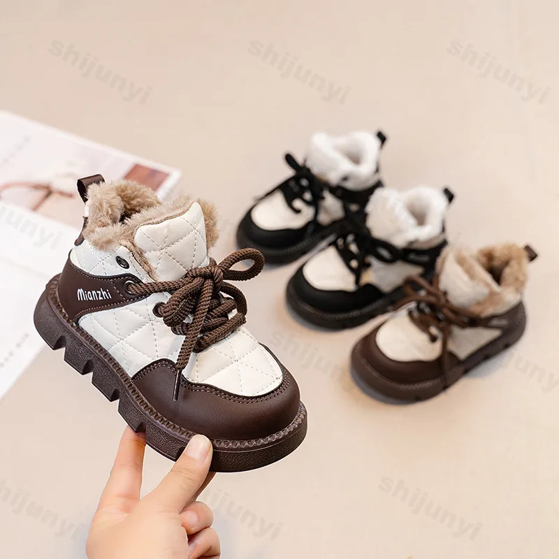 

Лаконичные повседневные хлопковые туфли с высоким берцем на толстой подошве для мальчиков, зима 2024, детские модные универсальные удобные плюшевые кроссовки