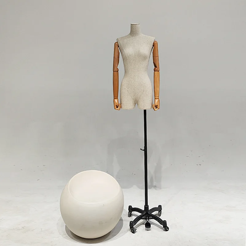Clothing store high-end bamboo hemp new girl model window display model props bust doll shelf