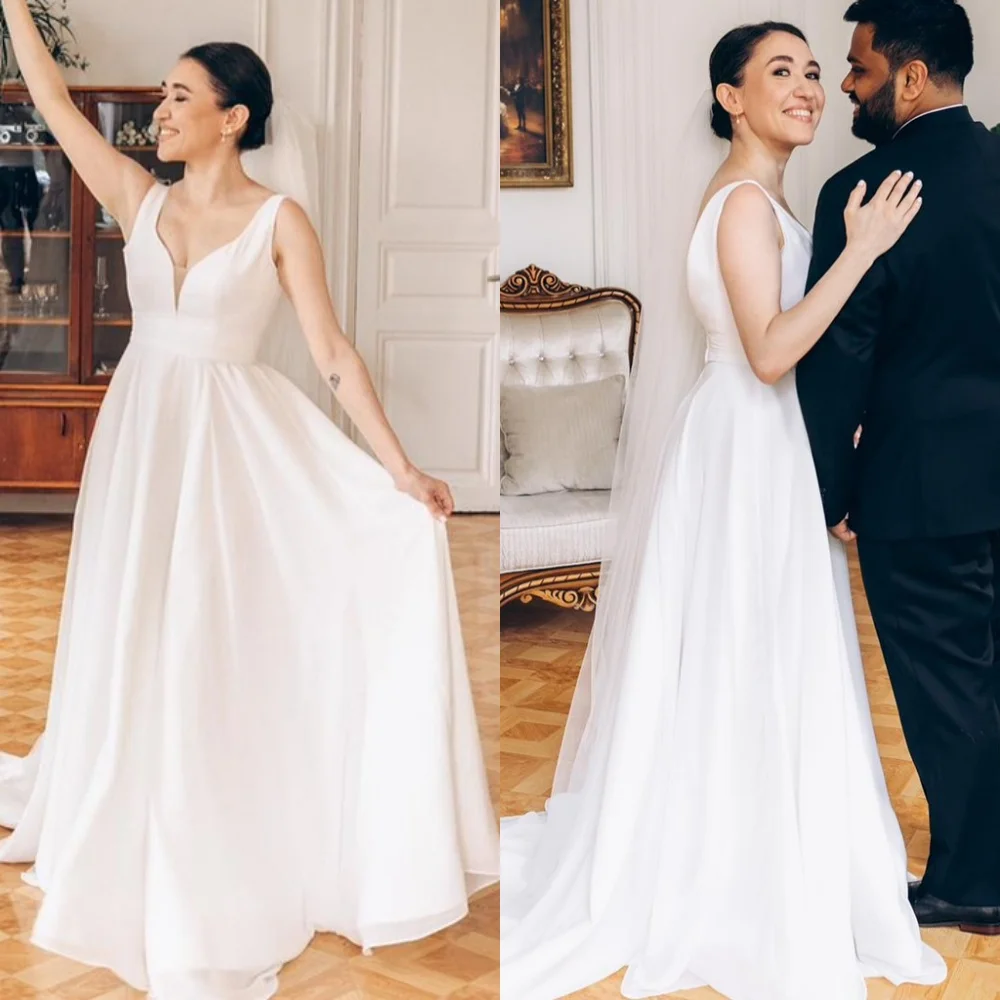 

Customized Temperament White Tulle Wedding Dresses High Quality V-neck Cap Sleeve Sleeveless Bridal Gowns Open Back Dress