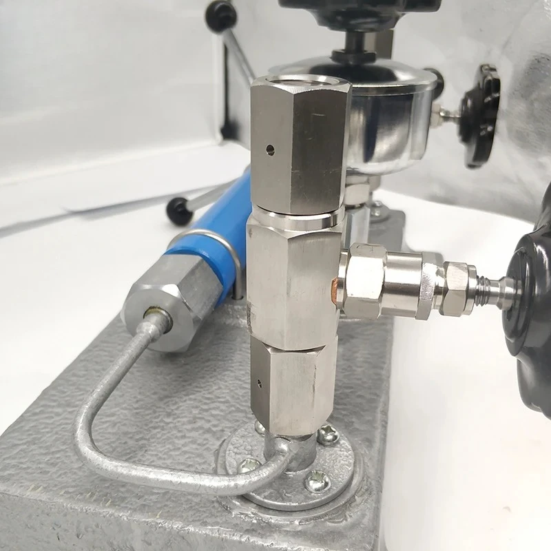 Professional Pressure Test Equipment 0~ 600Bar Pressure Gauge Calibration Machine Pressure Calibrator