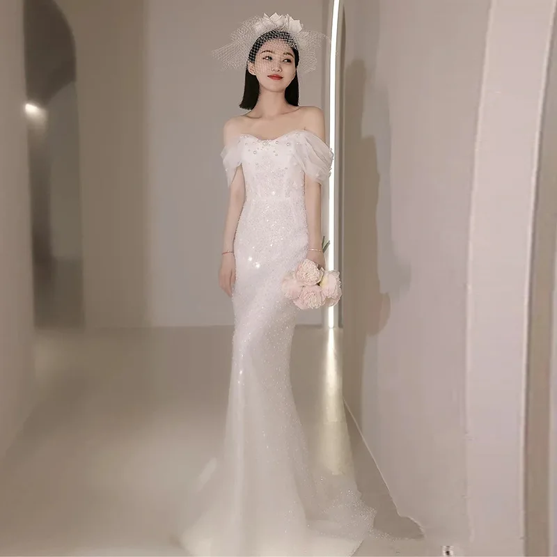 

Off-Shoulder Fairy Light Wedding Dress with Pearls, French Style Train, Bride's Elegant Mermaid Evening Gown