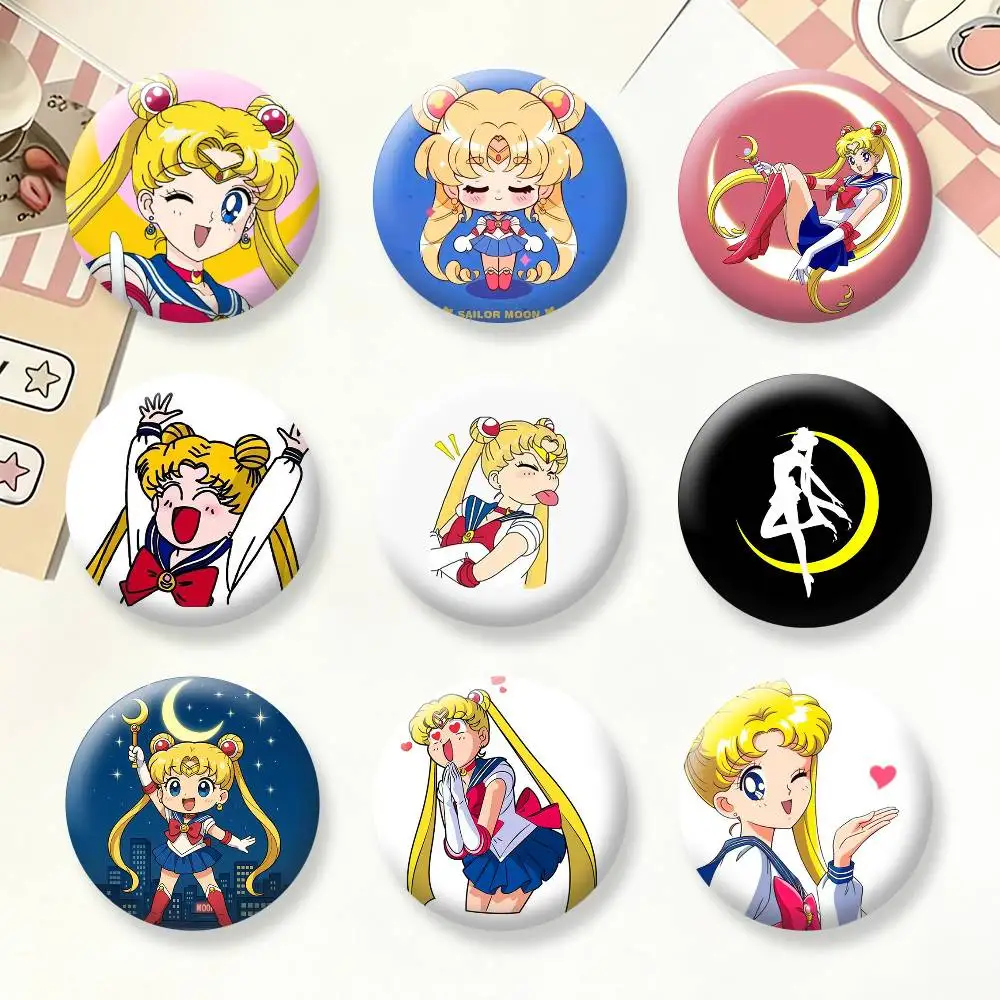 

Cute Usagi Tsukino Sailor Moon Badges Creative Tinplate Button PinsBrooch Badge Clothes Backpack
