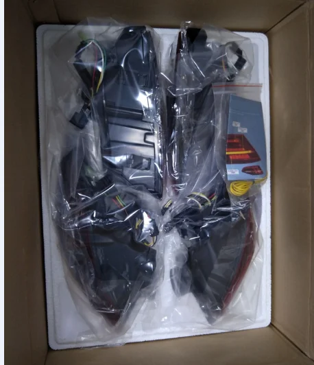 Pair Of Car Tail Light Assembly For Volkswagen VW Golf 7 Mk7 Golf 7.5 Mk7.5 2013 2014-2020 LED Brake Flowing Water Flicker