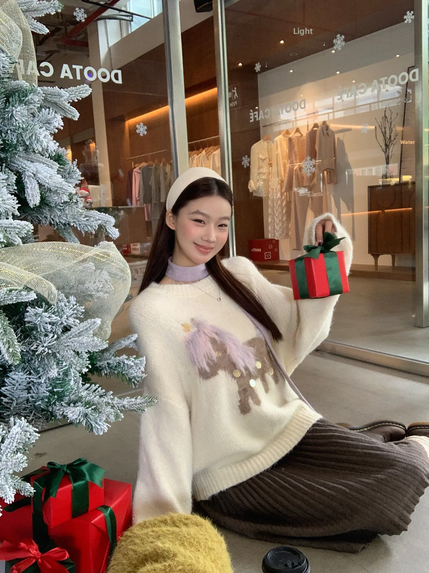 سترة محبوكة أنيقة للنساء موديل 2025 الجديد لفصل الشتاء، تصميم راقي بأسلوب كسول، إحساس راقي بالتصميم، أنيقة وعصرية بقصة مستقيم...