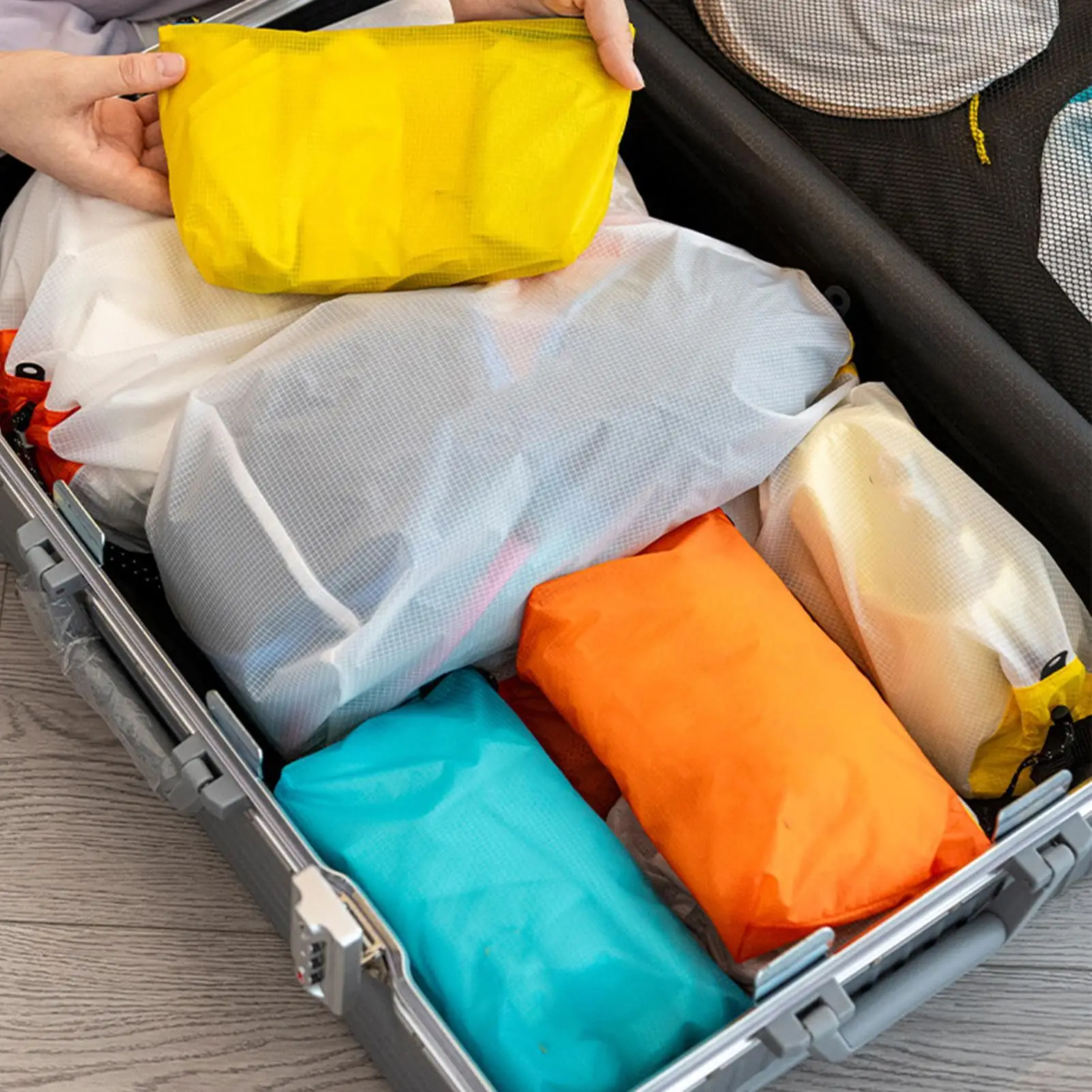 

Travel Toiletry Bag Nylon Women Small Cosmetic Bag Travel Neceser Storage Organizer Zipper Toiletry Wash Make Up Bags Purse Bag