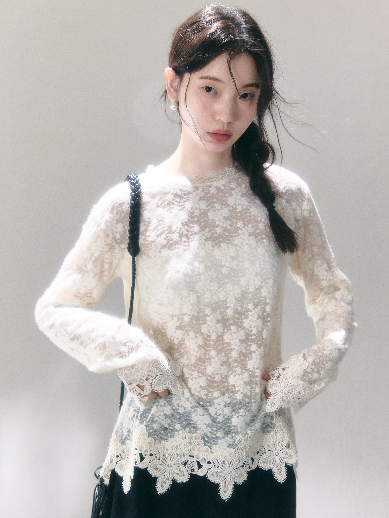 

Original Design Lace Trim Knitted Long Sve Top Base irt Hollow out Casual Sle Fitting Nylon Fabric Breathable round Ne