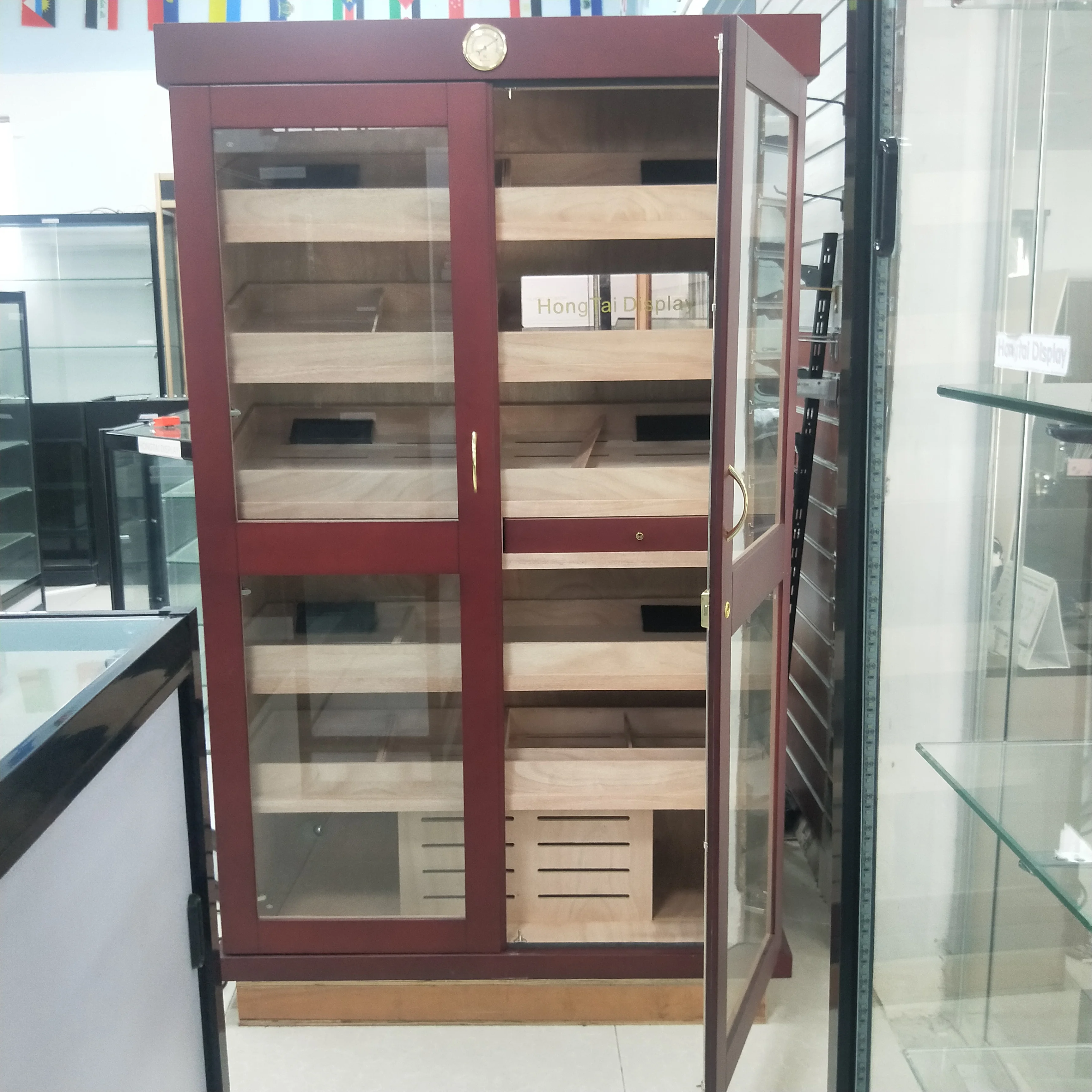 Custom.Solid Wooden High Showcase With Pull Out Drawer Eco-Friendly Durable Display Racks for Smoke Store Display Retail Store D